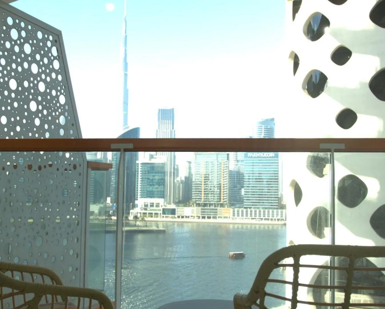 Appartamento Iconic Studio Canal & Burj View Central, Scenic Serene Dubai Emirati Arabi Uniti