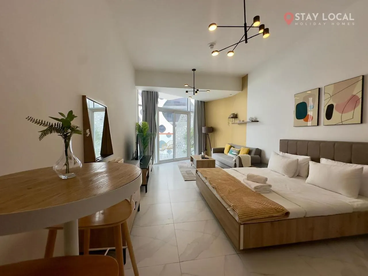 Iconic Studio Canal & Burj View Central, Scenic Serene Dubai Emirati Arabi Uniti
